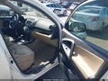 Photo 5 of 16 — 2011 Toyota RAV4