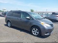 Photo 6 of 16 — 2013 Toyota Sienna