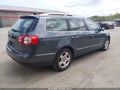Photo 4 of 15 — 2010 Volkswagen Passat