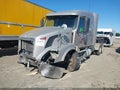 2013 Volvo VN — photo 2 of 15 | VIN 4V4NC9EJ0DN567762