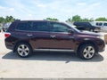 Photo 13 of 18 — 2012 Toyota Highlander