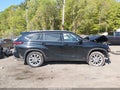 Photo 14 of 17 — 2023 Toyota Highlander Hybrid