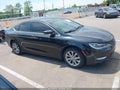 Photo 13 of 18 — 2016 Chrysler 200