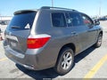 Photo 4 of 18 — 2010 Toyota Highlander