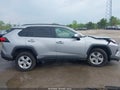 Photo 13 of 16 — 2021 Toyota RAV4 Hybrid