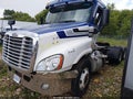 2012 Freightliner Cascadia 125 — photo 2 of 21 | VIN 1FUJGEDV2CSBM0753