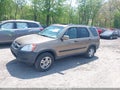 Photo 2 of 16 — 2004 Honda CR-V