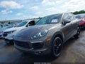 Photo 2 of 16 — 2015 Porsche Cayenne
