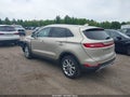 Photo 3 of 19 — 2017 Lincoln MKC