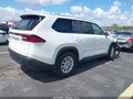 Photo 4 of 16 — 2026 Toyota Highlander