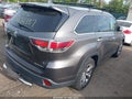 Photo 4 of 16 — 2015 Toyota Highlander