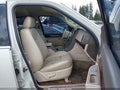 Photo 5 of 12 — 2004 Lincoln Aviator