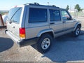 Photo 4 of 12 — 2001 Jeep Cherokee