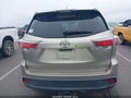 Photo 16 of 17 — 2015 Toyota Highlander
