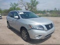 Photo 1 of 16 — 2016 Nissan Pathfinder