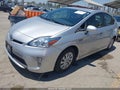 Photo 2 of 16 — 2014 Toyota Prius Plug-In