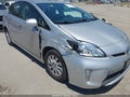 Photo 6 of 16 — 2014 Toyota Prius Plug-In