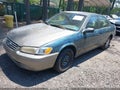 Photo 2 of 11 — 1999 Toyota Camry
