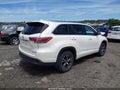 Photo 4 of 21 — 2016 Toyota Highlander