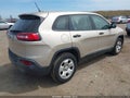 Photo 4 of 16 — 2015 Jeep Cherokee