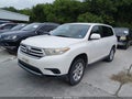 Photo 2 of 16 — 2011 Toyota Highlander