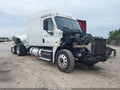 2018 Freightliner Cascadia 125 — photo 1 of 18 | VIN 3AKJGLDR8JSJK6632