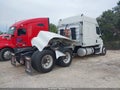 2018 Freightliner Cascadia 125 — photo 4 of 18 | VIN 3AKJGLDR8JSJK6632