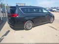 Photo 4 of 17 — 2023 Chrysler Pacifica