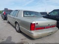 1997 Lincoln Town Car — photo 3 of 11 | VIN 1LNLM82W8VY688013