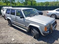 1986 Jeep Cherokee — photo 1 of 11 | VIN 1JCWC7844GT052837