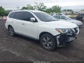 2018 Nissan Pathfinder — photo 1 of 17 | VIN 5N1DR2MM6JC662371
