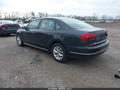 2018 Volkswagen Passat — photo 3 of 12 | VIN 1VWAA7A33JC023787