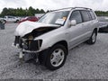 Photo 2 of 11 — 2004 Toyota Highlander