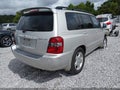 Photo 4 of 11 — 2004 Toyota Highlander