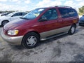 Photo 2 of 11 — 2000 Toyota Sienna