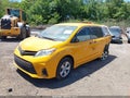 2020 Toyota Sienna — photo 2 of 15 | VIN 5TDZZ3DC8LS061973