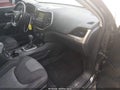 Photo 5 of 16 — 2018 Jeep Cherokee