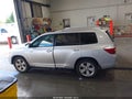 Photo 14 of 16 — 2010 Toyota Highlander