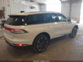 Photo 4 of 16 — 2025 Lincoln Aviator