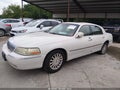Photo 14 of 16 — 2004 Lincoln Town Car