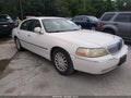 Photo 1 of 16 — 2004 Lincoln Town Car