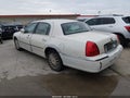 Photo 3 of 16 — 2004 Lincoln Town Car