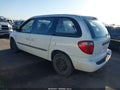 Photo 3 of 16 — 2003 Chrysler Voyager