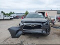 2023 Toyota Highlander — photo 13 of 17 | VIN 5TDKDRBH8PS514920