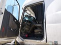 2022 Volvo VNL — photo 7 of 15 | VIN 4V4NC9EH5NN298706