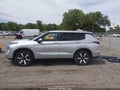 Photo 15 of 17 — 2025 Mitsubishi Outlander