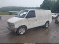 Photo 2 of 11 — 2005 Chevrolet Astro