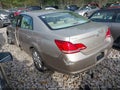 Photo 3 of 11 — 2006 Toyota Avalon