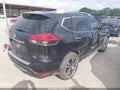 2017 Nissan Rogue — photo 4 of 16 | VIN JN8AT2MT5HW403478