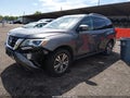Photo 2 of 16 — 2017 Nissan Pathfinder